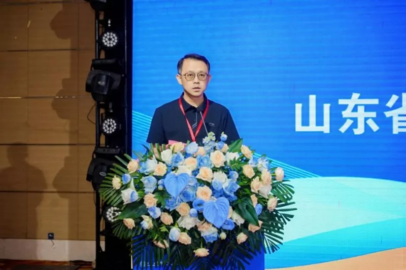 Fokus op wrâldwide ûntwikkeling: Shandong Steel Structure Industry Association hâldt suksesfolle konferinsje foar útwikseling fan ûnderfining oer yndustriële ynternasjonalisearring