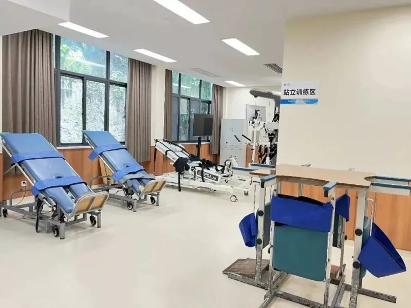 Stalen Rehabilitaasje Equipment Training Building