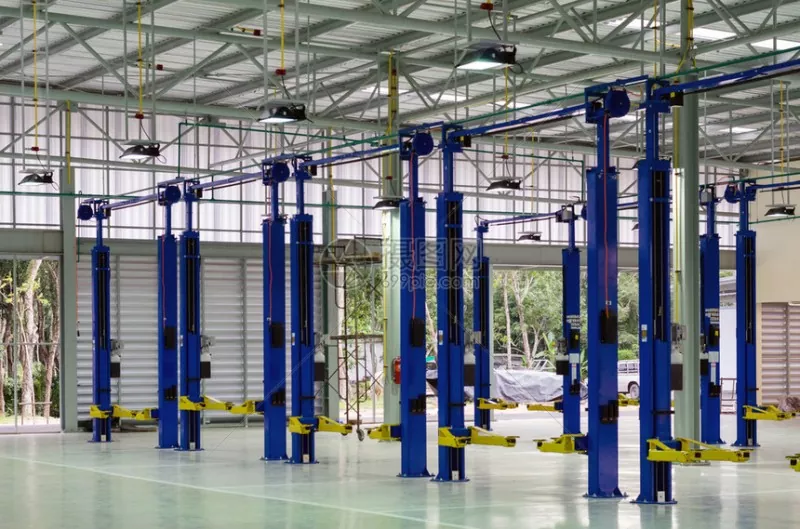 Steel Structure Underhâld Garage
